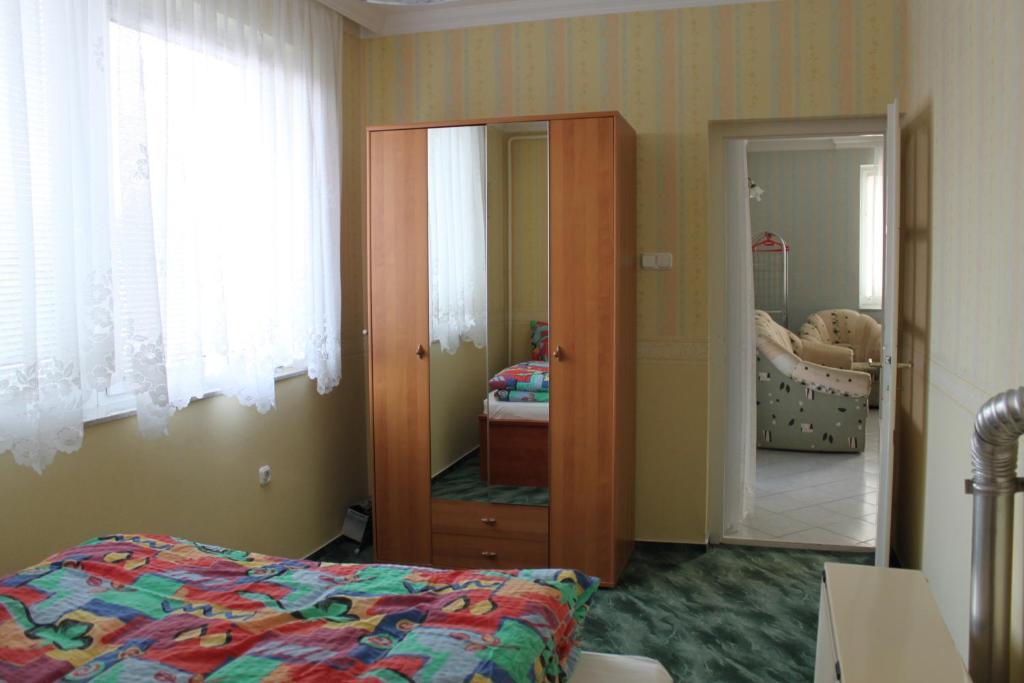 Orwa Apartmanok - Fenyofa Koez Zalakaros Quarto foto