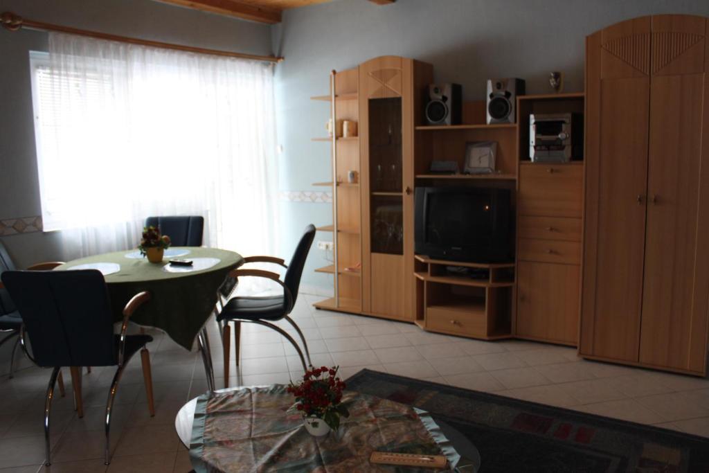 Orwa Apartmanok - Fenyofa Koez Zalakaros Quarto foto